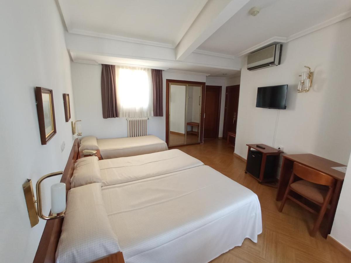 Hotel Ele Acueducto Segowia Zewnętrze zdjęcie