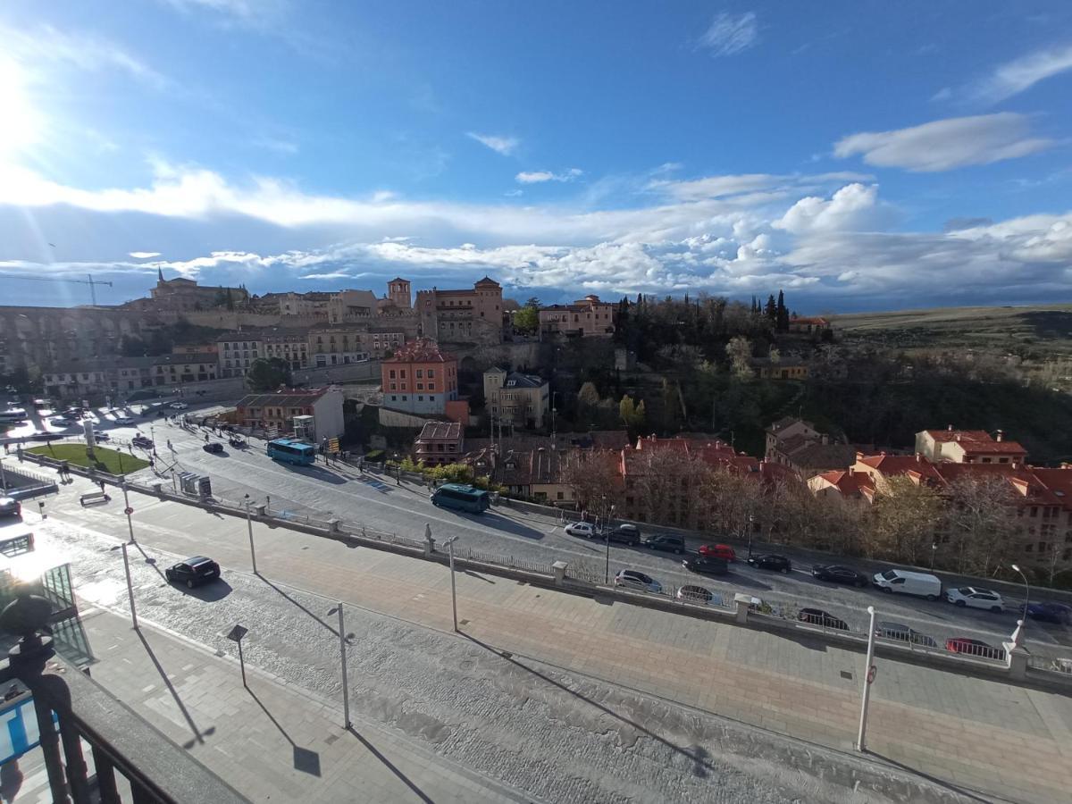 Hotel Ele Acueducto Segowia Zewnętrze zdjęcie