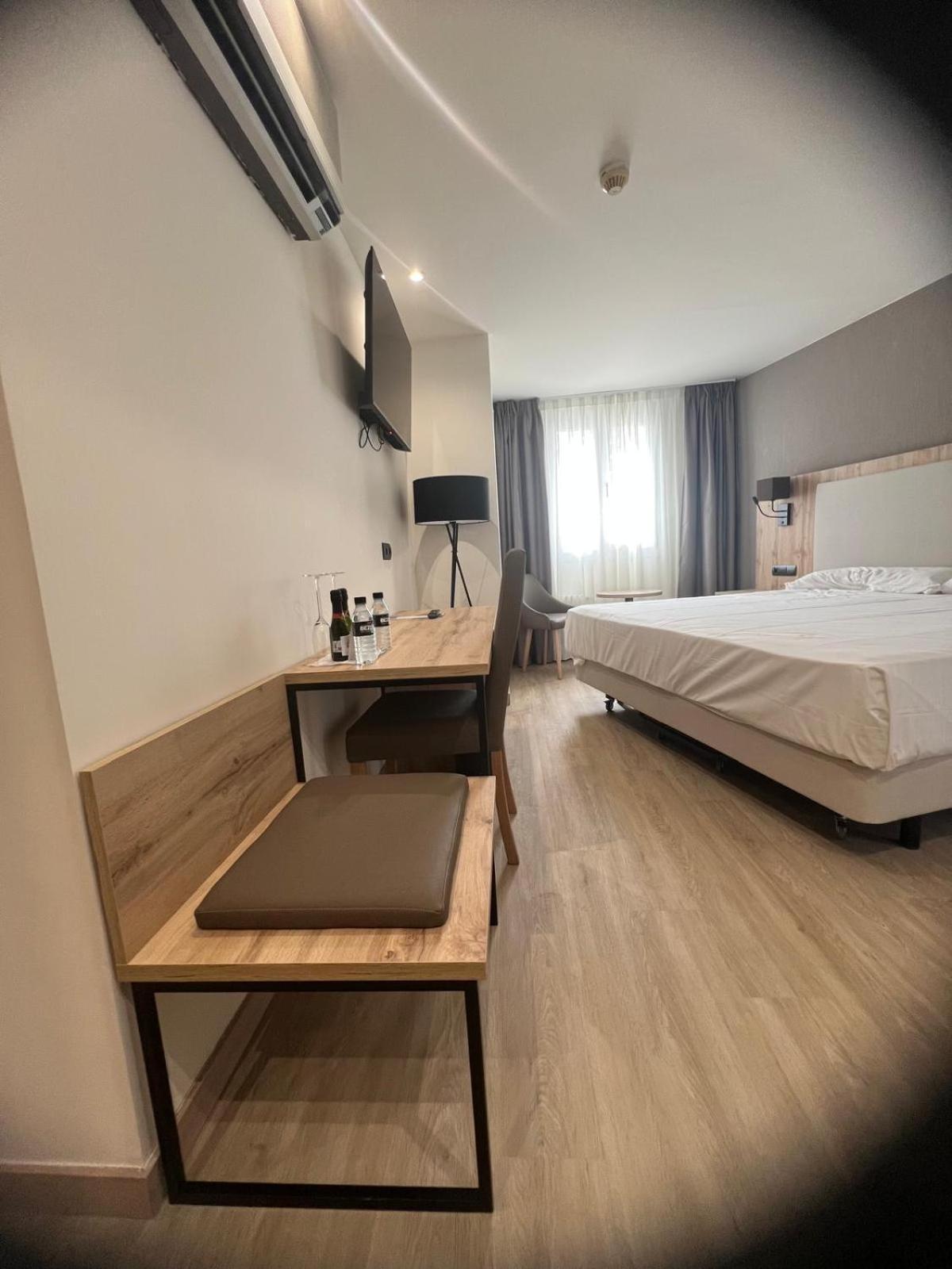 Hotel Ele Acueducto Segowia Zewnętrze zdjęcie