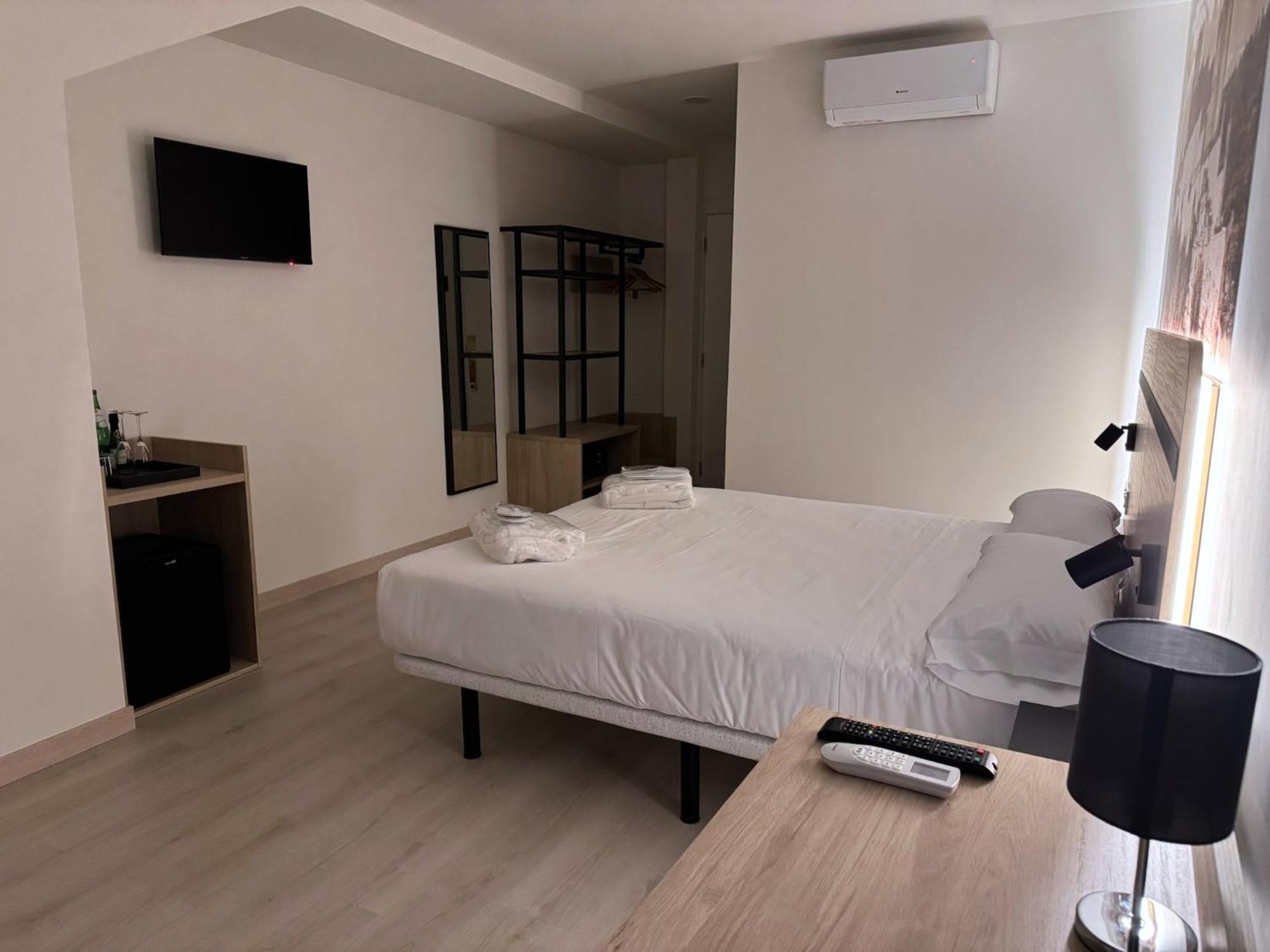 Hotel Ele Acueducto Segowia Zewnętrze zdjęcie