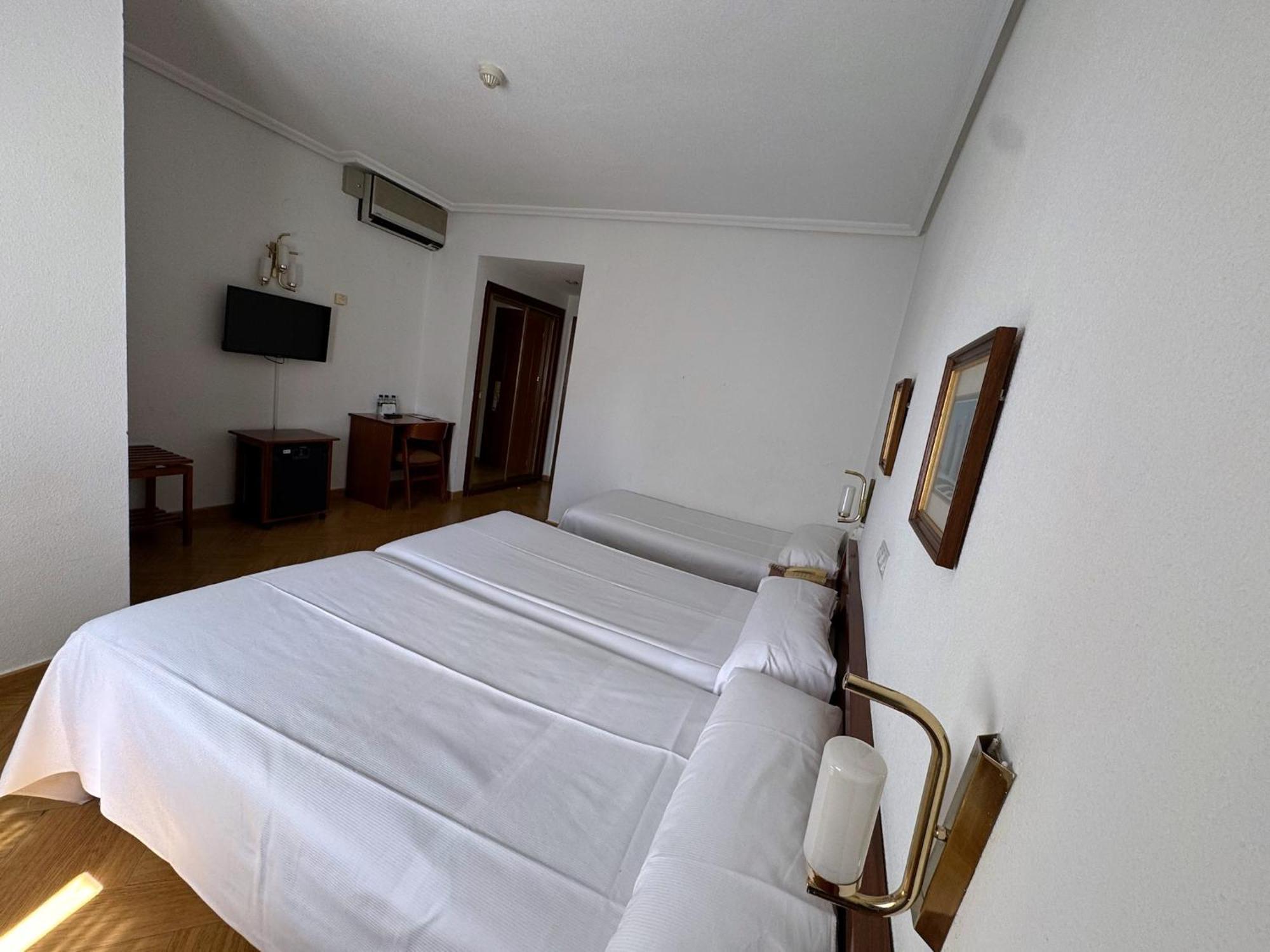 Hotel Ele Acueducto Segowia Zewnętrze zdjęcie