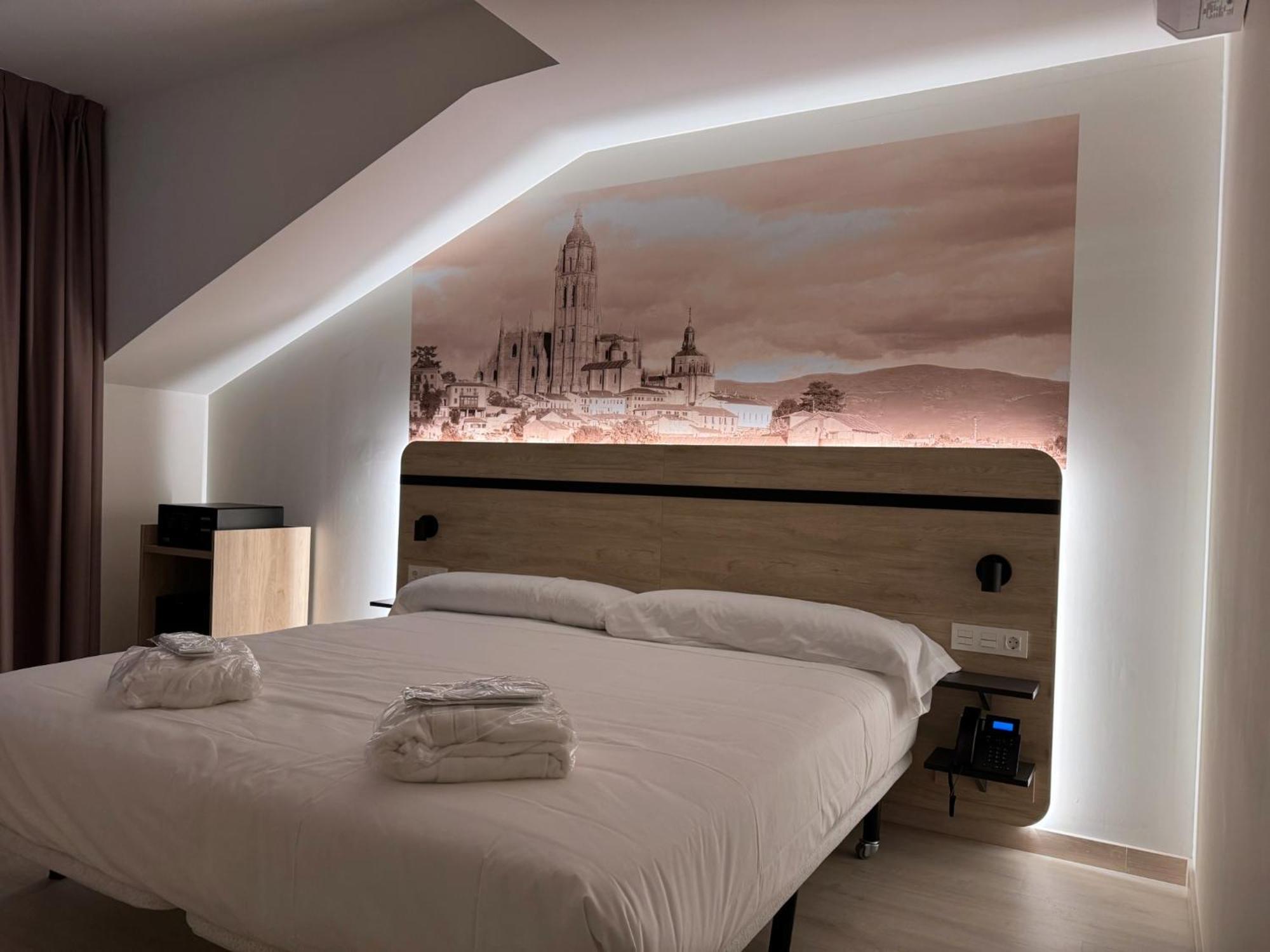 Hotel Ele Acueducto Segowia Zewnętrze zdjęcie